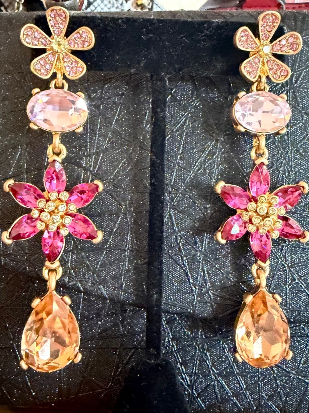 Oscar de la Renta Crystal Flower Earrings ✨ Gorgeous Hot Pink Combo✨Pierced/Post